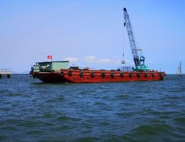  Sà Lan đặt cẩu Hưng Phú 31, trọng tải 850 tấn